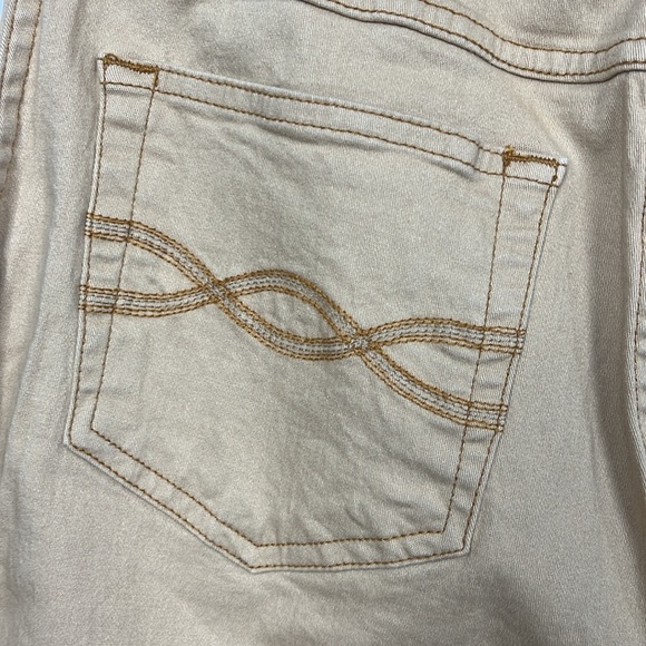 Denim & Co Womens Khaki Pants 16 Tan Pull-On Stretch Waist Back Pockets NWOT - Picture 5 of 10